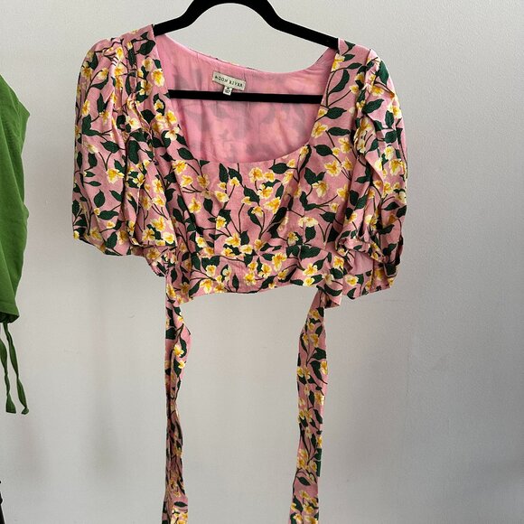 Moon River floral crop top Medium - Picture 3 of 3